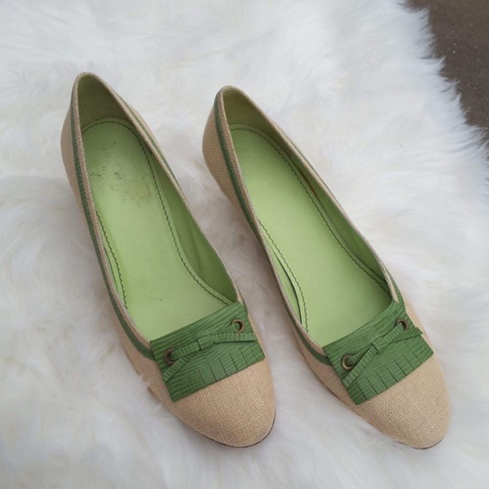 Green and Beige Womens Pointed Toe Ballet Flats